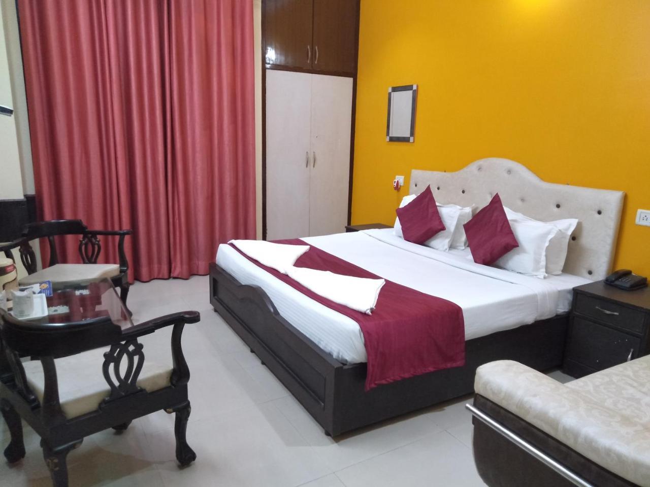 Hotel Paras Plaza Rishikesh Luaran gambar